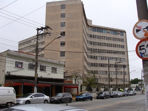 Foto da frente do Hospital Presidente